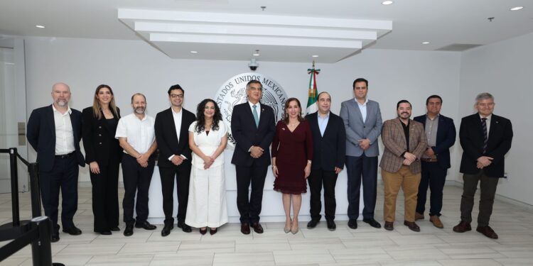 Sostiene Américo encuentro con migrantes tamaulipecos en Houston