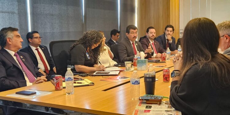 Gobierno del estado, la UAT y Woodside Energy reafirman alianzas estratégicas