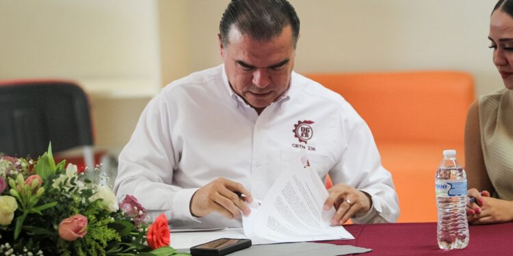 Injuve Tamaulipas y el CBTis No. 236 de Ciudad Victoria firman convenio en beneficio de estudiantes