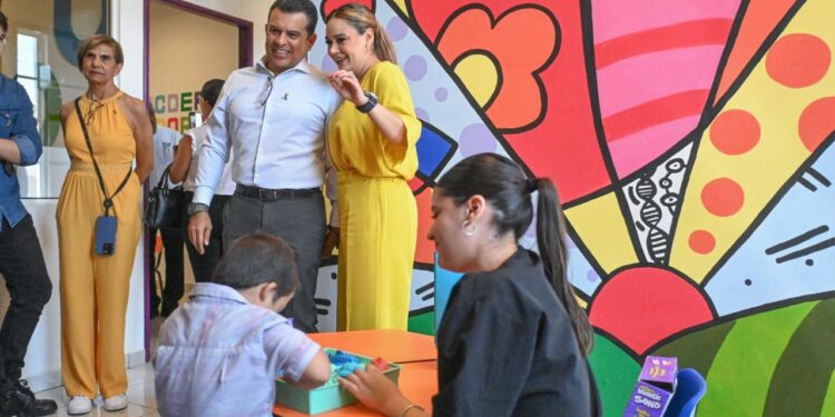 Inauguran Lucy y Lalo Gattás Centro Down del DIF Victoria