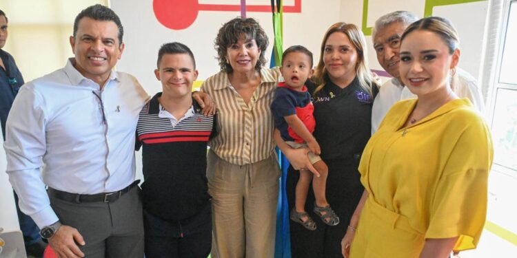 Inauguran Lucy y Lalo Gattás Centro Down del DIF Victoria