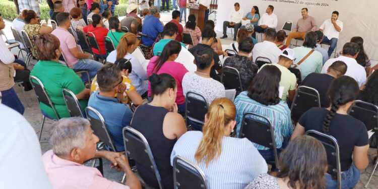 Gobierno de Victoria brinda certeza jurídica patrimonial a 50 familias