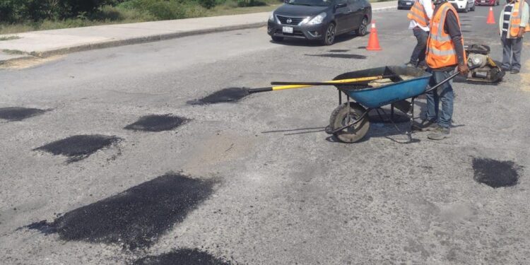 Rehabilita Municipio 33 mil m2 más de asfalto en calles y caminos ejidales
