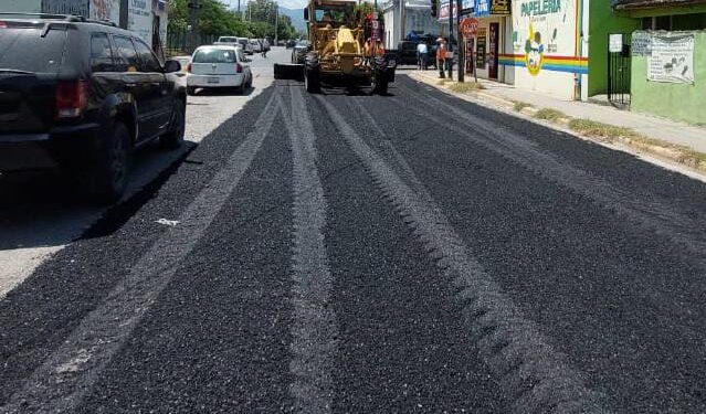 Rehabilita Municipio 33 mil m2 más de asfalto en calles y caminos ejidales