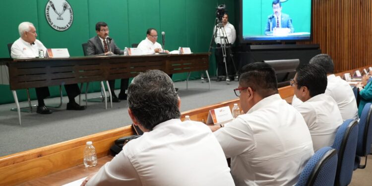 Con honestidad y transparencia, la UAT fortalece su crecimiento: rector