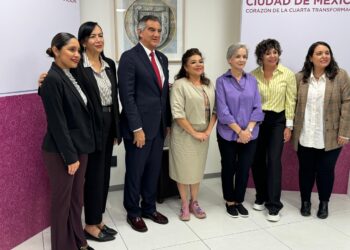 Se reúnen el gobernador y la presidenta del DIF Tamaulipas con Clara Brugada