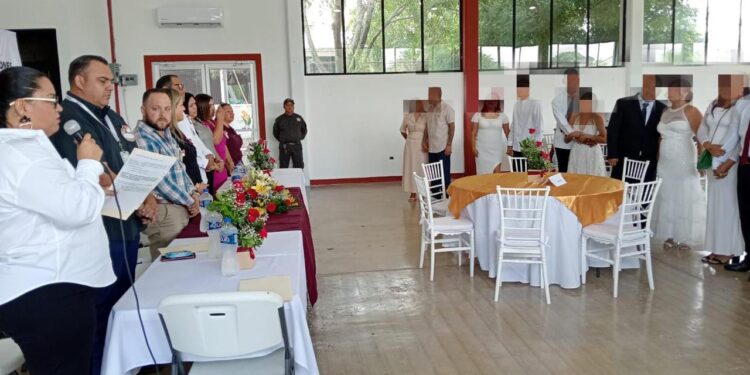 PPLs de CEDES Matamoros contraen nupcias en Campaña de Matrimonios Colectivos