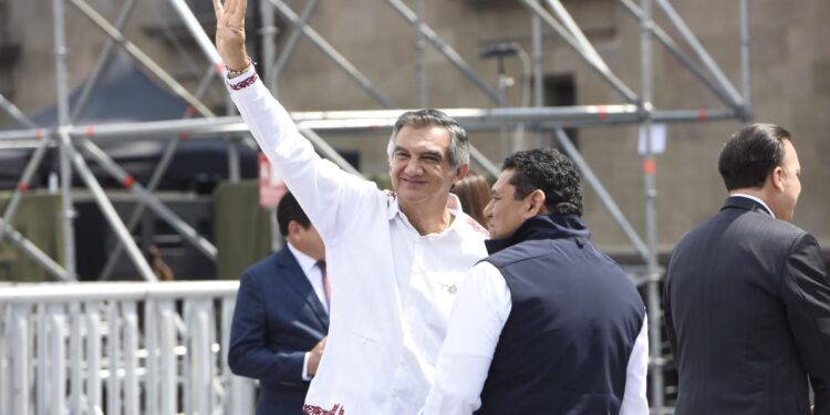 Asiste Américo Villarreal al sexto informe de gobierno del presidente López Obrador