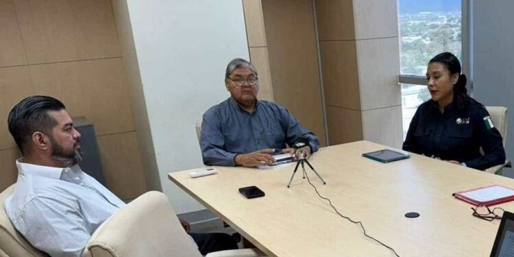 Concientizan a estudiantes sobre retos virales en redes sociales