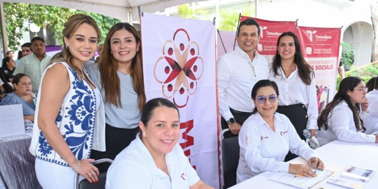 Facilitan Municipio, empresarios y STyP trabajo digno a mujeres