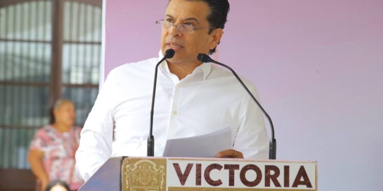 Facilitan Municipio, empresarios y STyP trabajo digno a mujeres