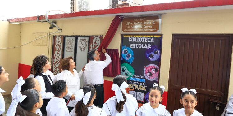Con educación y valores estudiantes tendrán un mejor futuro: Américo
