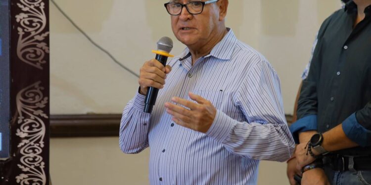 Informa Eduardo Gattás de acciones, servicios y atención de reportes ciudadanos