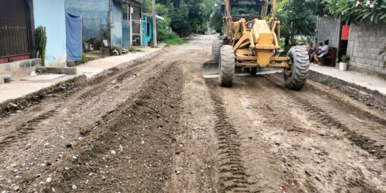 Rehabilita Municipio accesos  y calles dañas por lluvias