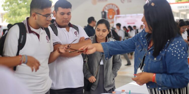 Colabora Injuve Tamaulipas en Primera Feria de Servicios para las Juventudes 2024