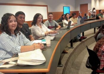 Estudiantes de la UAT realizan prácticas de enfermería en Universidad Texas A&M en Laredo