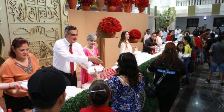 Vivan las mujeres y los hombres de la transformación: Américo