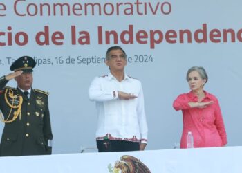 Presidió Américo Villarreal desfile cívico-militar por el 214 aniversario del inicio de la independencia