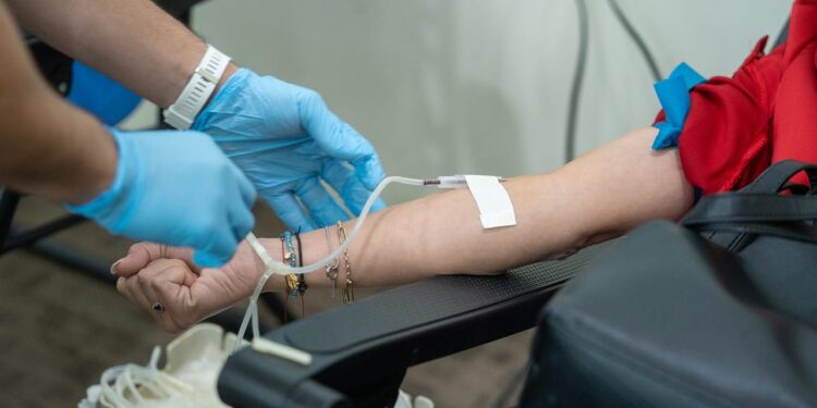 La UAT y sector salud promueven la donación de sangre en apoyo a niños con cáncer