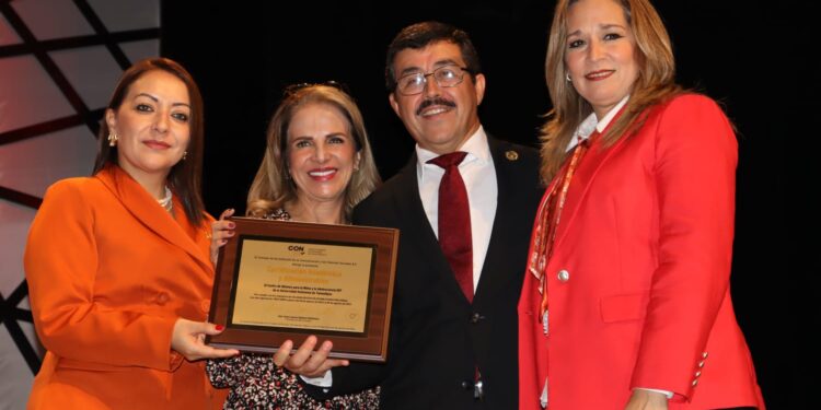 Recibe la UAT reconocimiento nacional por la calidad de sus programas educativos