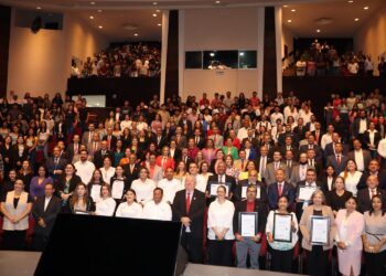 Recibe la UAT reconocimiento nacional por la calidad de sus programas educativos