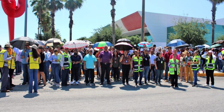Evacuan 2173 personas en Simulacro Nacional 2024 de Torre Bicentenario