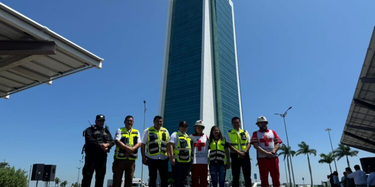 Evacuan 2173 personas en Simulacro Nacional 2024 de Torre Bicentenario