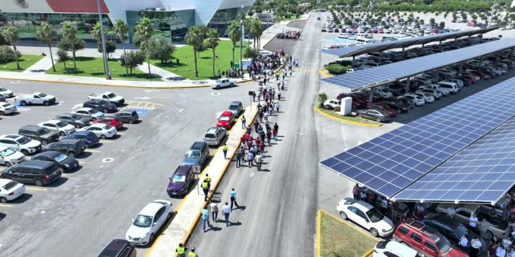 Evacuan 2173 personas en Simulacro Nacional 2024 de Torre Bicentenario