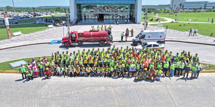 Evacuan 2173 personas en Simulacro Nacional 2024 de Torre Bicentenario