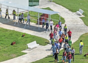 Evacuan 2173 personas en Simulacro Nacional 2024 de Torre Bicentenario