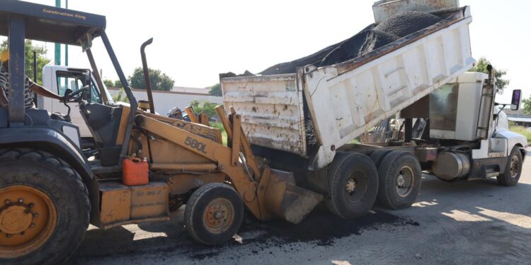Resuelve Municipio problemática vial en cruce de la Moderna
