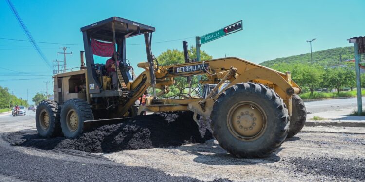 Resuelve Municipio problemática vial en cruce de la Moderna