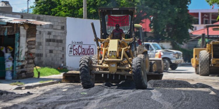 Resuelve Municipio  problemática vial en  cruce de la Moderna