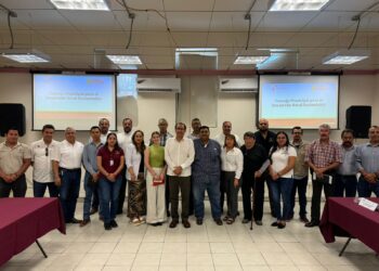 Reconocen productores del  campo trabajo de Lalo Gattás