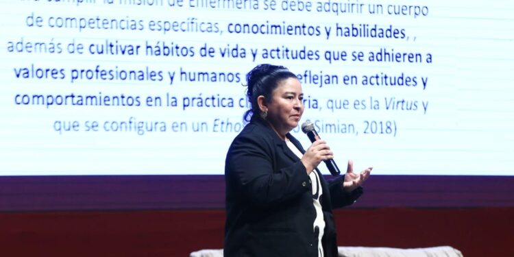 Impulsa Primer Encuentro de Enfermería en Tamaulipas investigación para mejorar cuidado de pacientes
