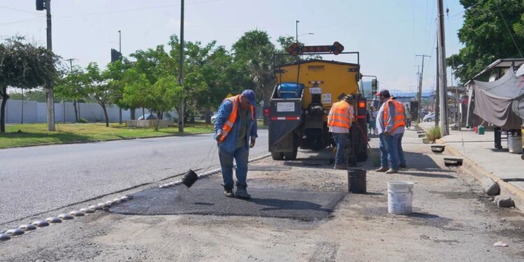 Restaura Municipio 270 m2 más de bacheo en la ciudad