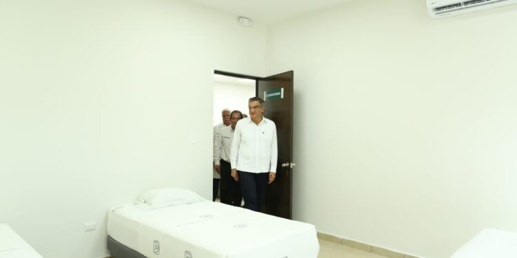 Inaugura Américo albergue y residencia en hospital de Matamoros durante enlace con el presidente AMLO