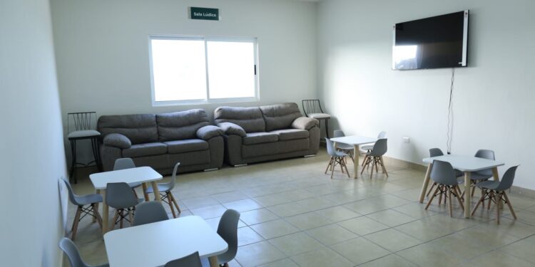 Inaugura Américo albergue y residencia en hospital de Matamoros durante enlace con el presidente AMLO