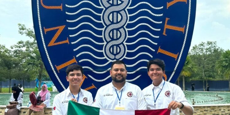 Ganan tamaulipecos medalla de oro en Certamen de Invenciones en Malasia