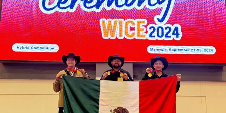 Ganan tamaulipecos medalla de oro en Certamen de Invenciones en Malasia