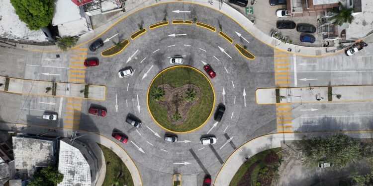 Gobierno de Américo construye Glorieta Bicentenario en Tampico