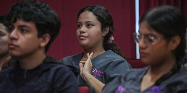 Capacita DIF Tamaulipas a su personal en Lengua de Señas Mexicana