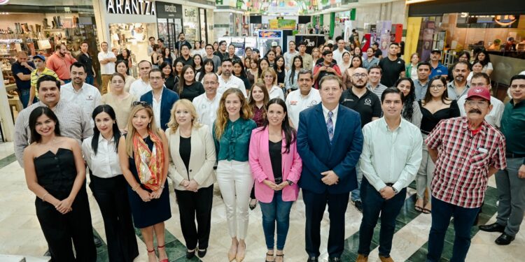 Realiza Economía “Feria de Proveedores de Tiendas GranD”