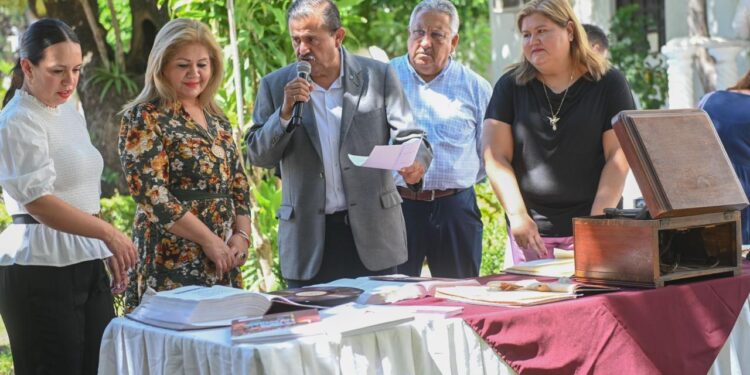 Con fascinante exhibición fotografía inician festejos del 274 Aniversario de Victoria