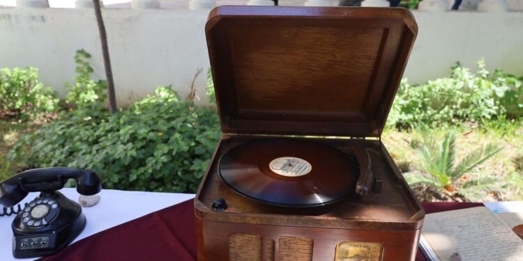 Con fascinante exhibición fotografía inician festejos del 274 Aniversario de Victoria