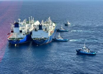 Zarpa buque de gas licuado de Altamira hacia Europa