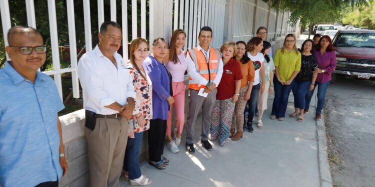 Cumple Lalo Gattás sueño de maestros del CAM “Porfirio Díaz”