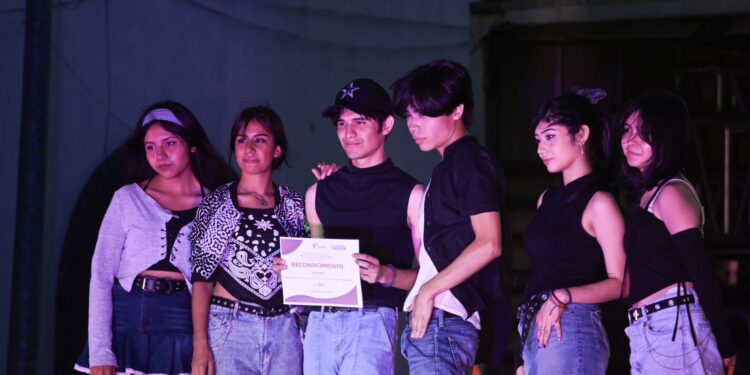 Festejan 274 años de fundación de Victoria