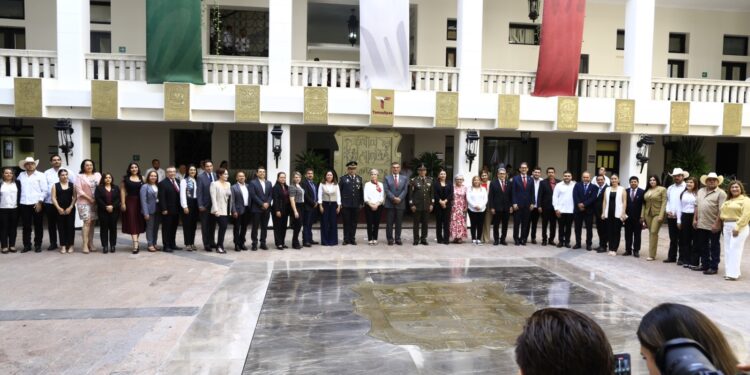 Inaugura Américo rehabilitación de Palacio de Gobierno de Tamaulipas y devela escudos de los 43 municipios