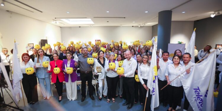 Da inicio María de Villarreal al Boteo Teletón 2024 en Tamaulipas